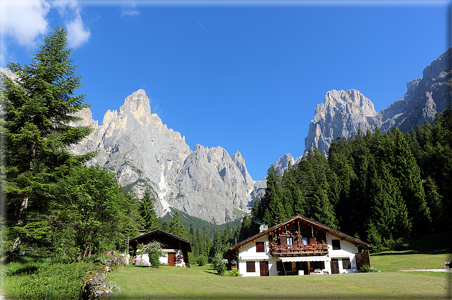 foto Rifugio Pradidali